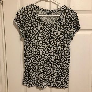 Express short sleeve leopard / cheetah print top